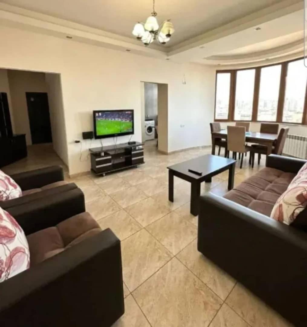 Elite Apartments Yerevan Bagian luar foto
