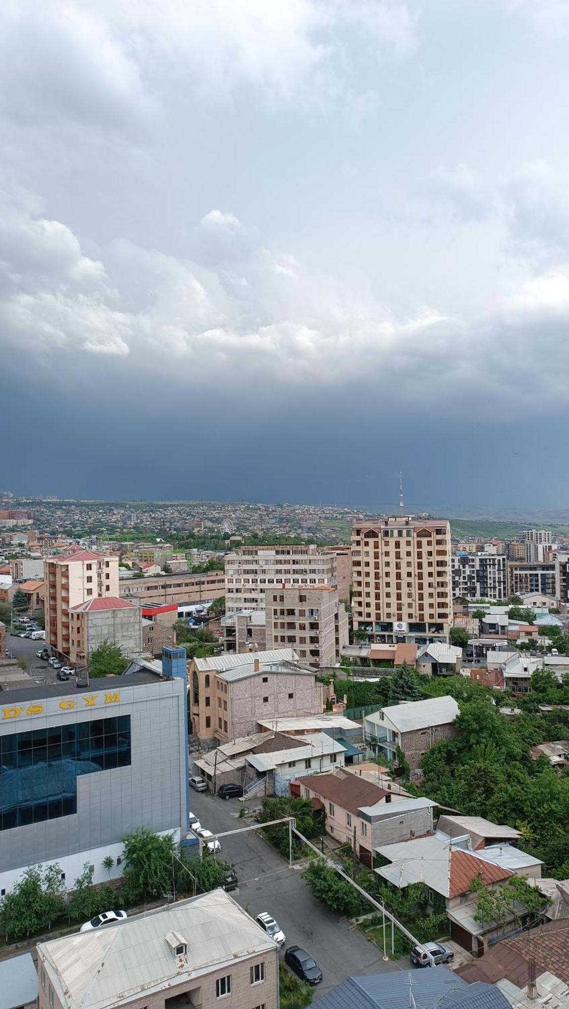 Elite Apartments Yerevan Bagian luar foto