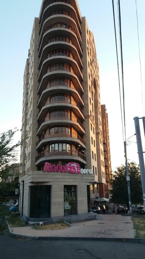 Elite Apartments Yerevan Bagian luar foto